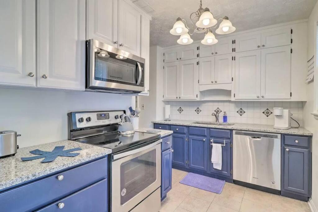 Pool Home Sleeps 6 With Large Fenced Yard Jacksonville Exterior photo